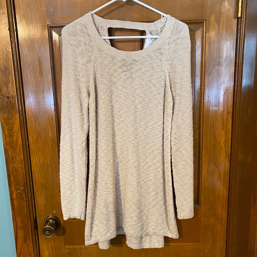 Ladies light knit tunic - Size L